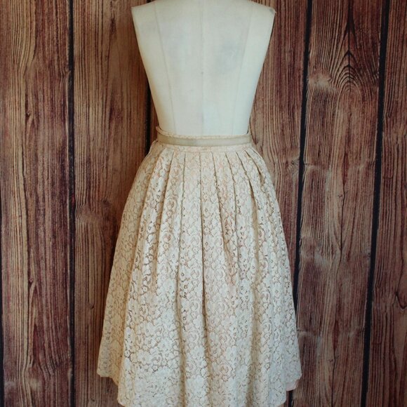 Vintage 1950s 1960s Skirt with Belt, Charm of Hollywood Pink and Ivory Lace - Picture 9 of 10